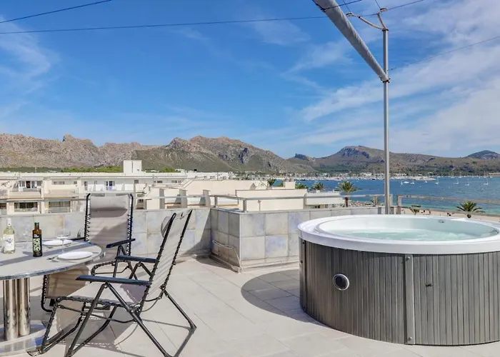 Elegant Apartment With Sea View In Puerto De Pollenca 120M² Jacuzzi